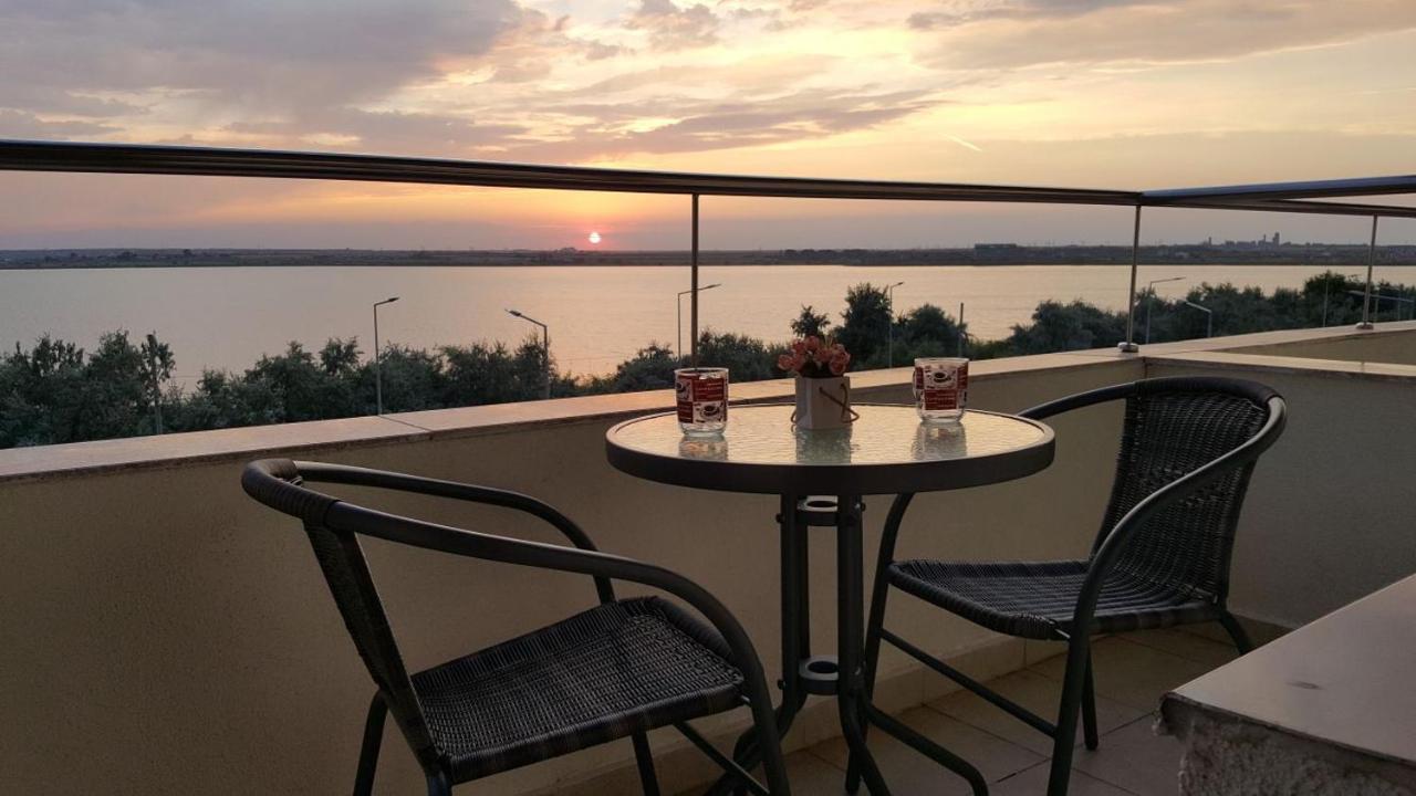 Summerland Beach&Sun Apartments Mamaia Exteriér fotografie