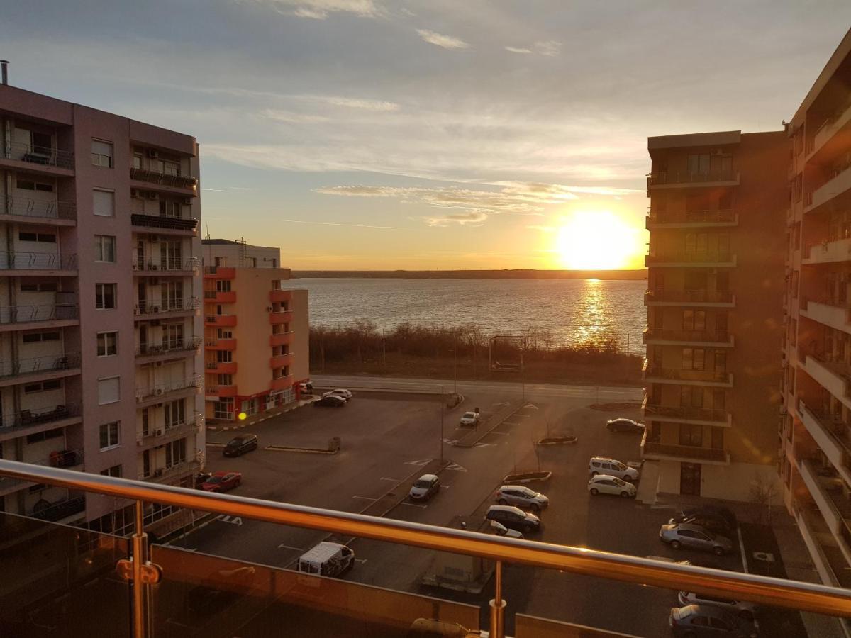 Summerland Beach&Sun Apartments Mamaia Exteriér fotografie